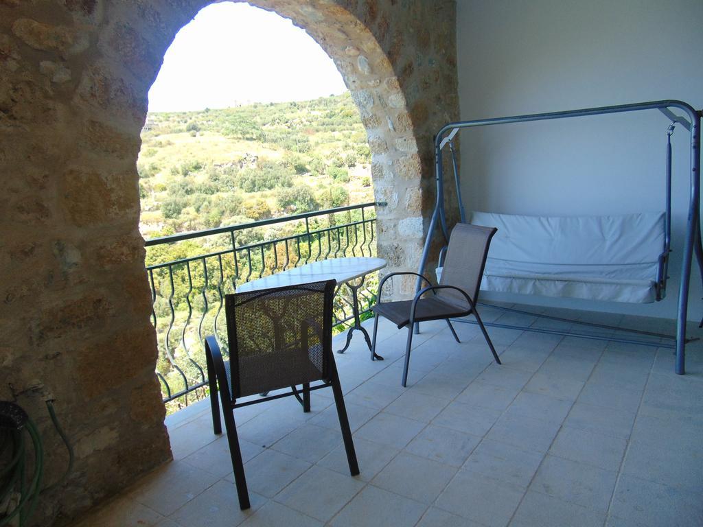 Olga'S House Apartment Néon Oítilon Екстериор снимка