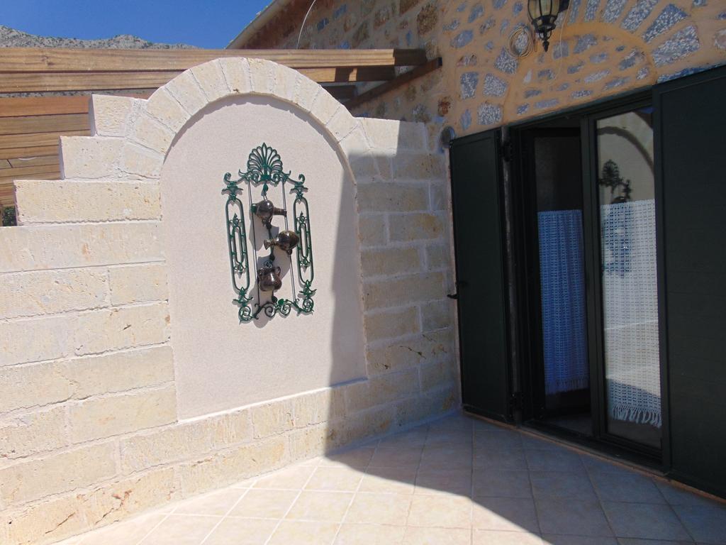 Olga'S House Apartment Néon Oítilon Екстериор снимка